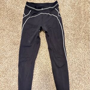 Alo Yoga Airbrush Heart Throb Leggings